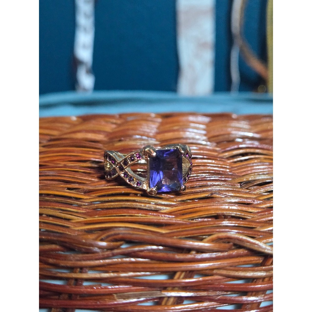 Rose Gold Tone Emerald Cut Amethyst Purple Stone Infinity Band Cocktail Ring